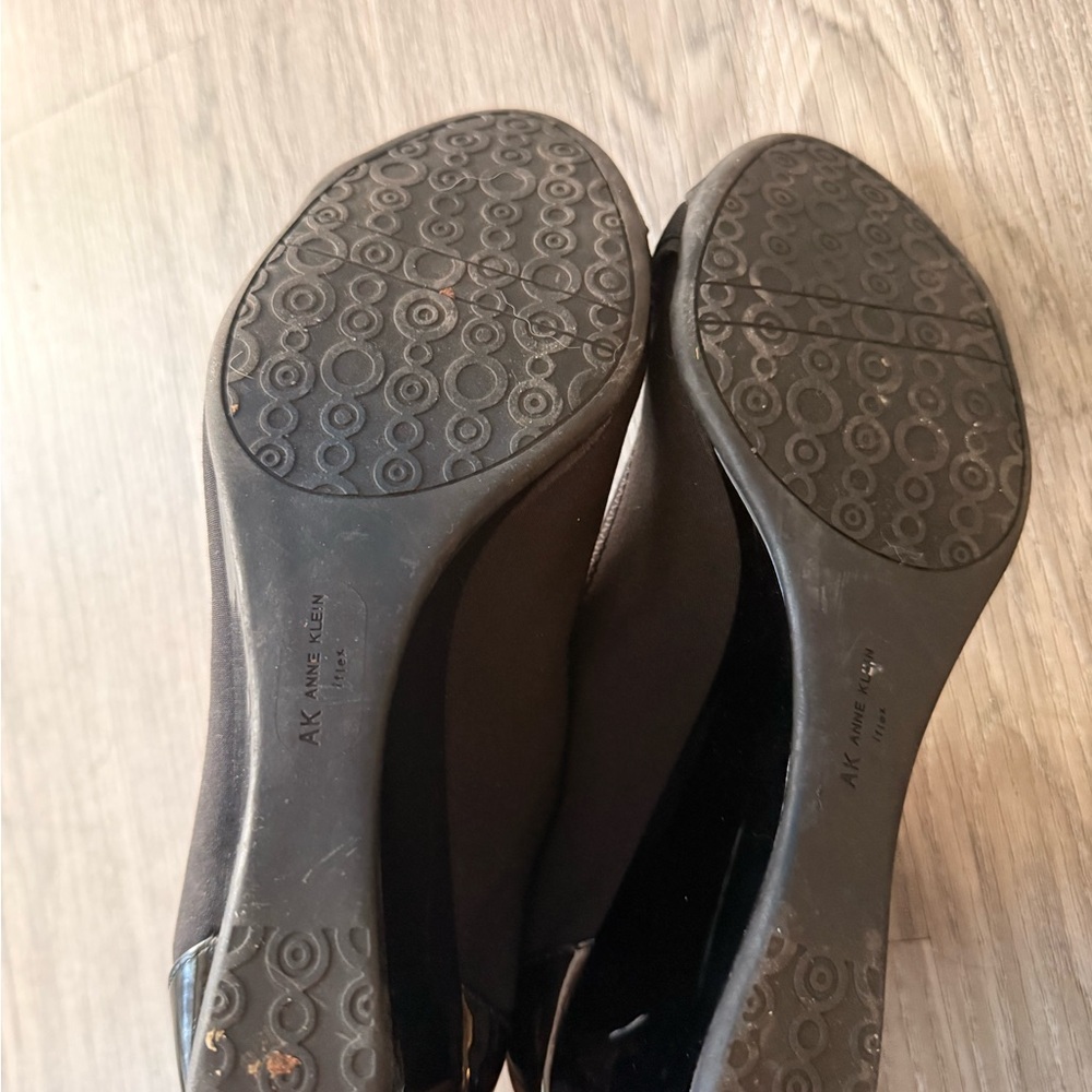 Anne Klein Black Patent Flats - Picture 5 of 6